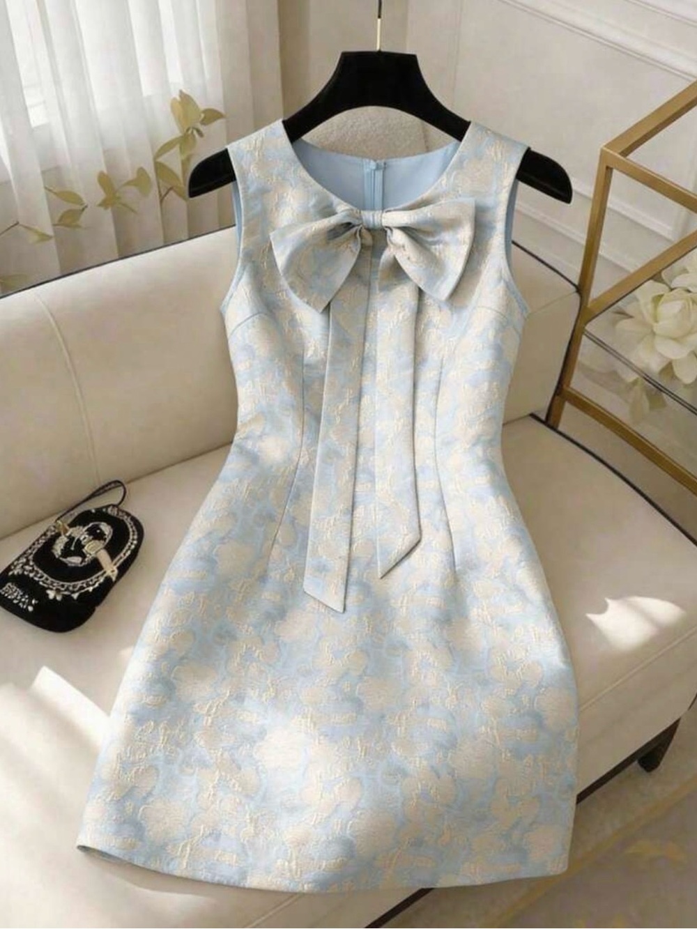 Sleeveless Light Blue Bow Jacquard Dress